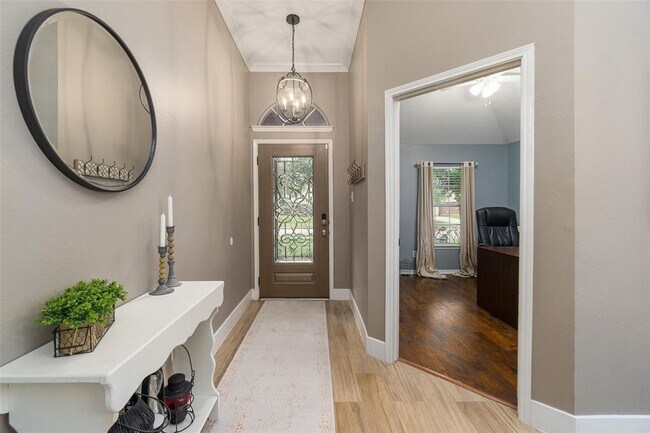 Foto del edificio - 627 Castle Cove Ln