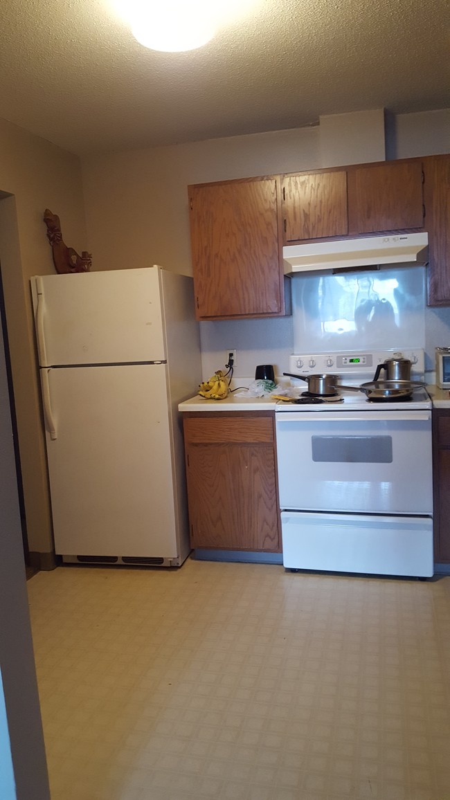 Building Photo - Cherrywood Apartments