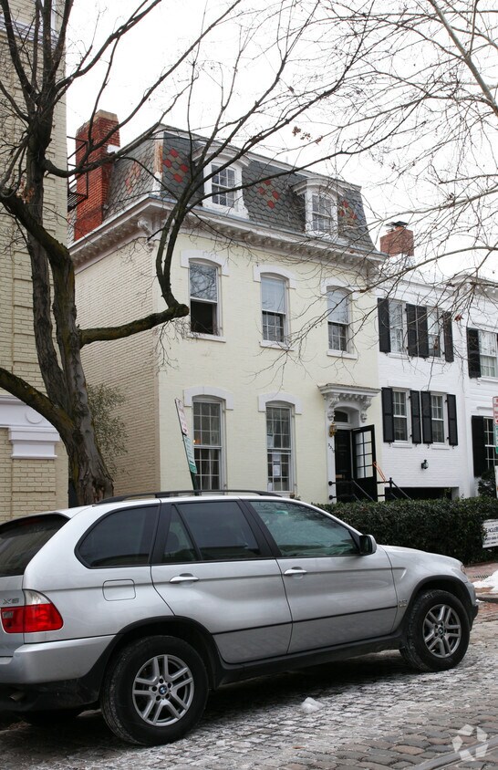 Foto del edificio - 3310-3316 P St NW