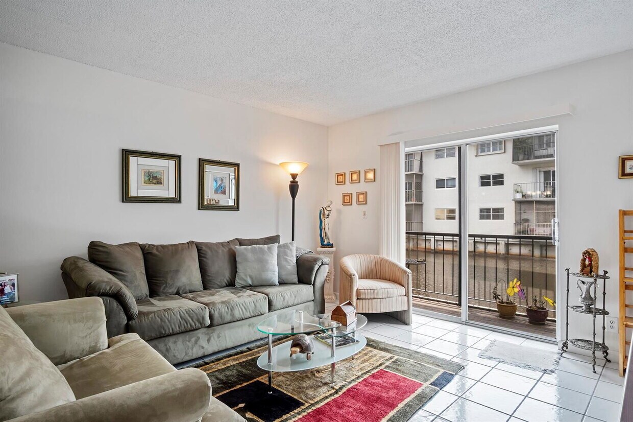 Photo - 1775 North Andrews Square Apt #102A, Fort Lauderdale, FL 33311 - 2 BR 2 BA condo