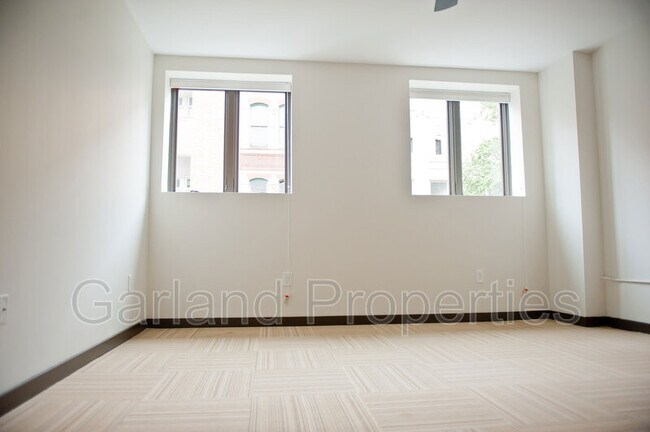 Building Photo - 110 Campbell Ave SW