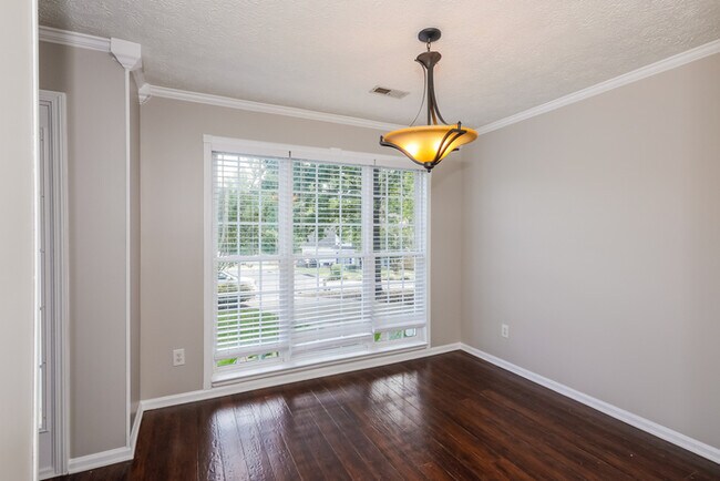 Building Photo - 2805 Churn Ct