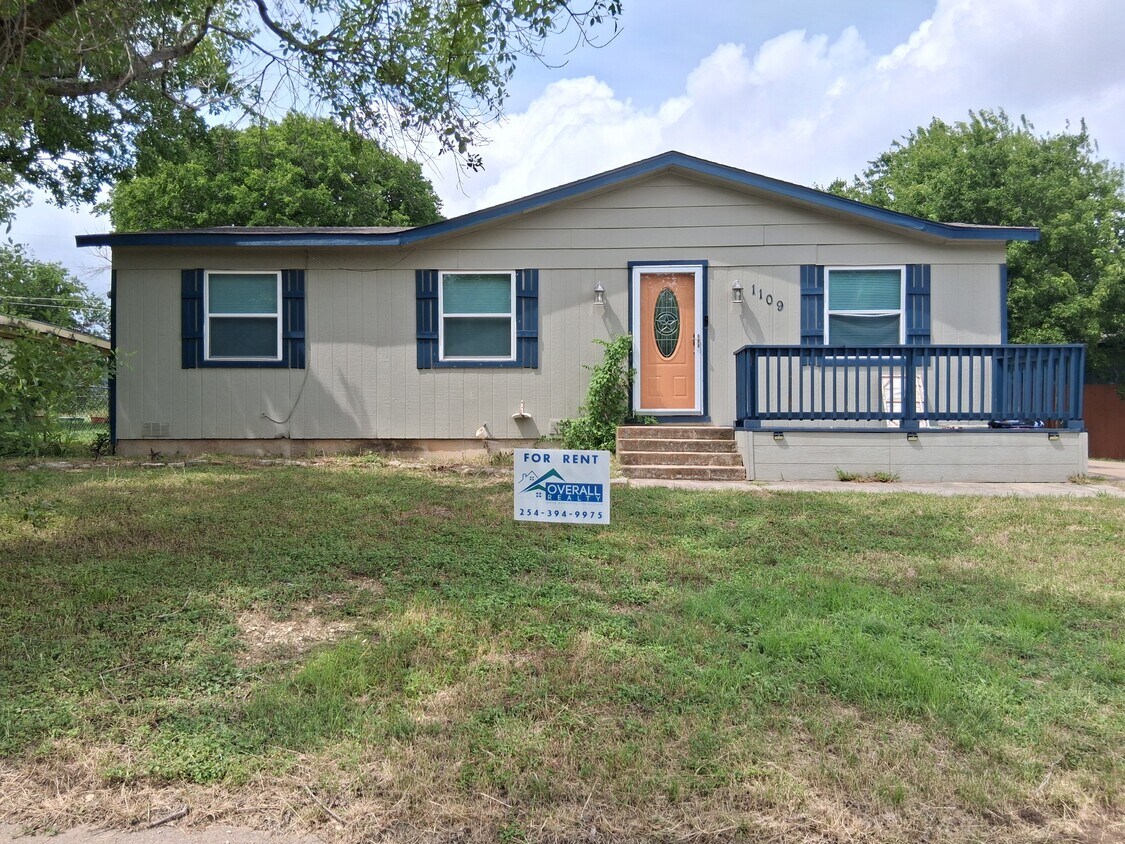 Building Photo - 1109 Elyse Dr