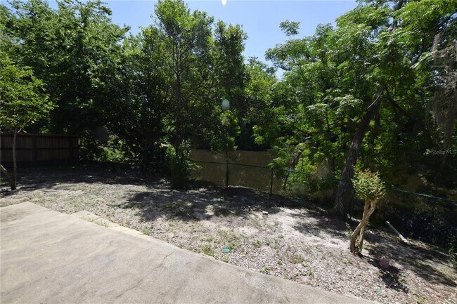 Building Photo - 302 Bridie Ct