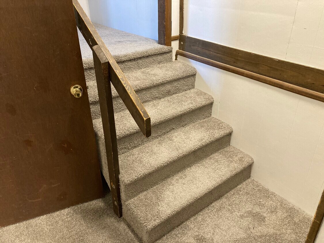 Hall - 176 Bromley Rd