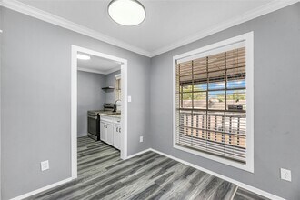 Building Photo - 502 Frawley St
