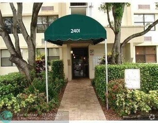 Building Photo - 2401 Riverside Dr