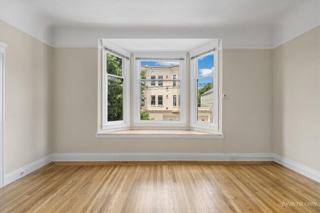 Building Photo - 245 Vicksburg St