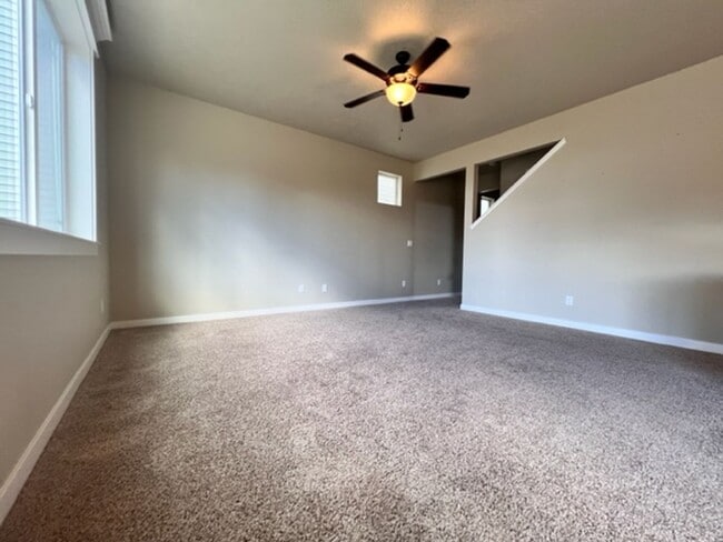 Building Photo - 3061 E Ionia Ct