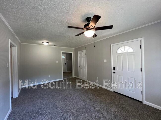 Foto del edificio - 3654 McDuff Ave