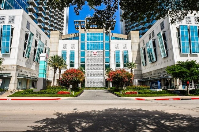 Building Photo - 5925 Almeda Rd