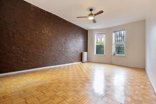 Building Photo - 234 E 14th St