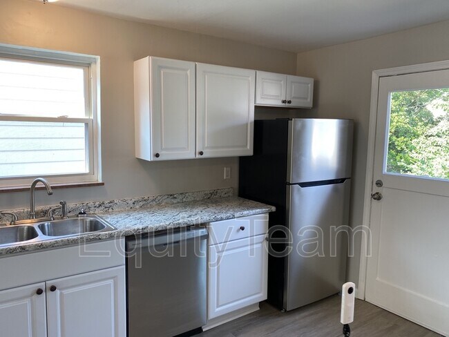 Foto del edificio - 3997 S Whetzel Ave