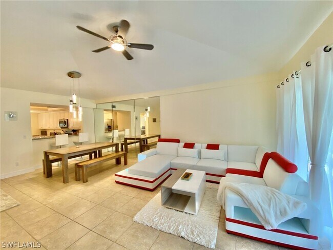 Foto del edificio - 230 Sugar Pine Ln