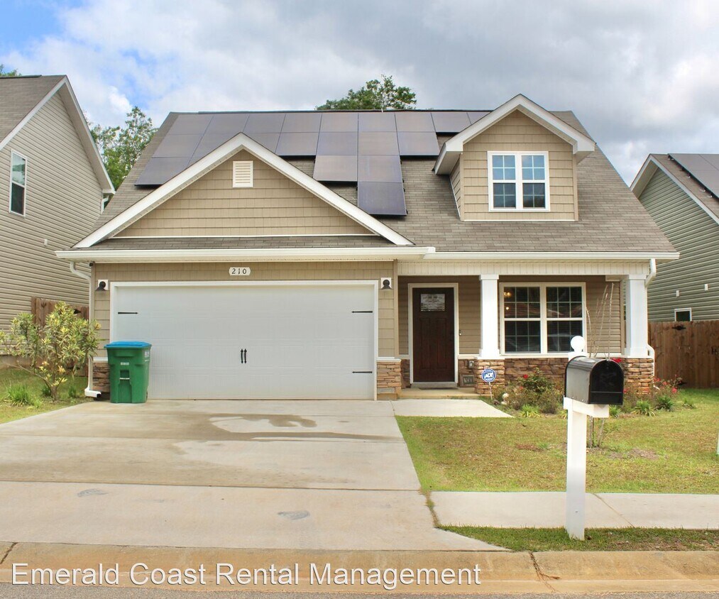 Primary Photo - 5 br, 2.5 bath House - 210 Wainwright Drive