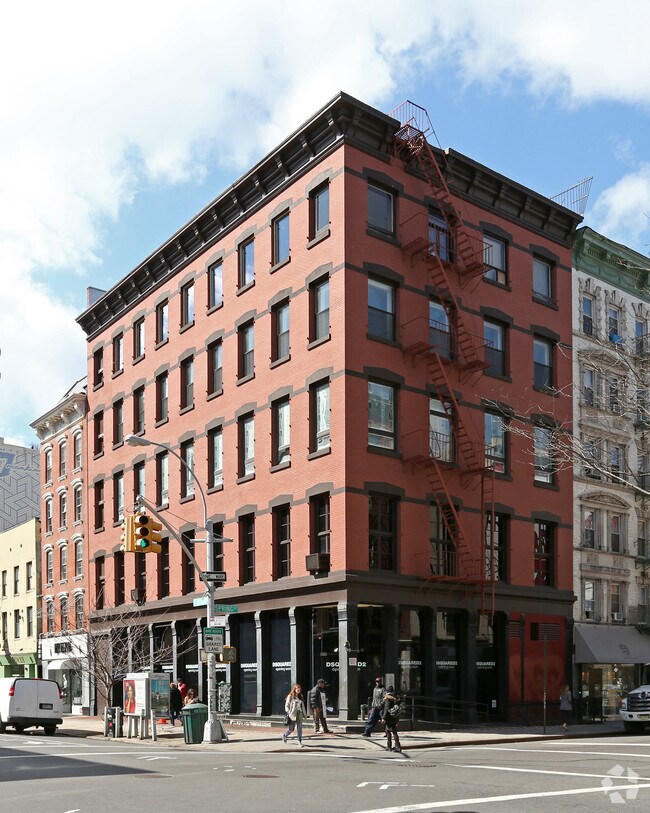 Primary Photo - 402 W Broadway