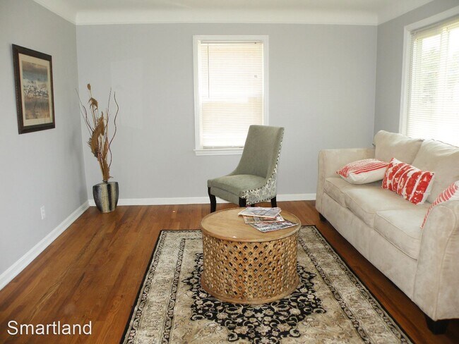 Building Photo - 3 br, 2 bath House - 633 Babbitt Rd