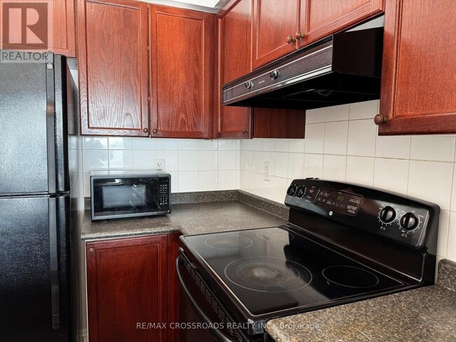 Photo du bâtiment - 5508 Yonge St