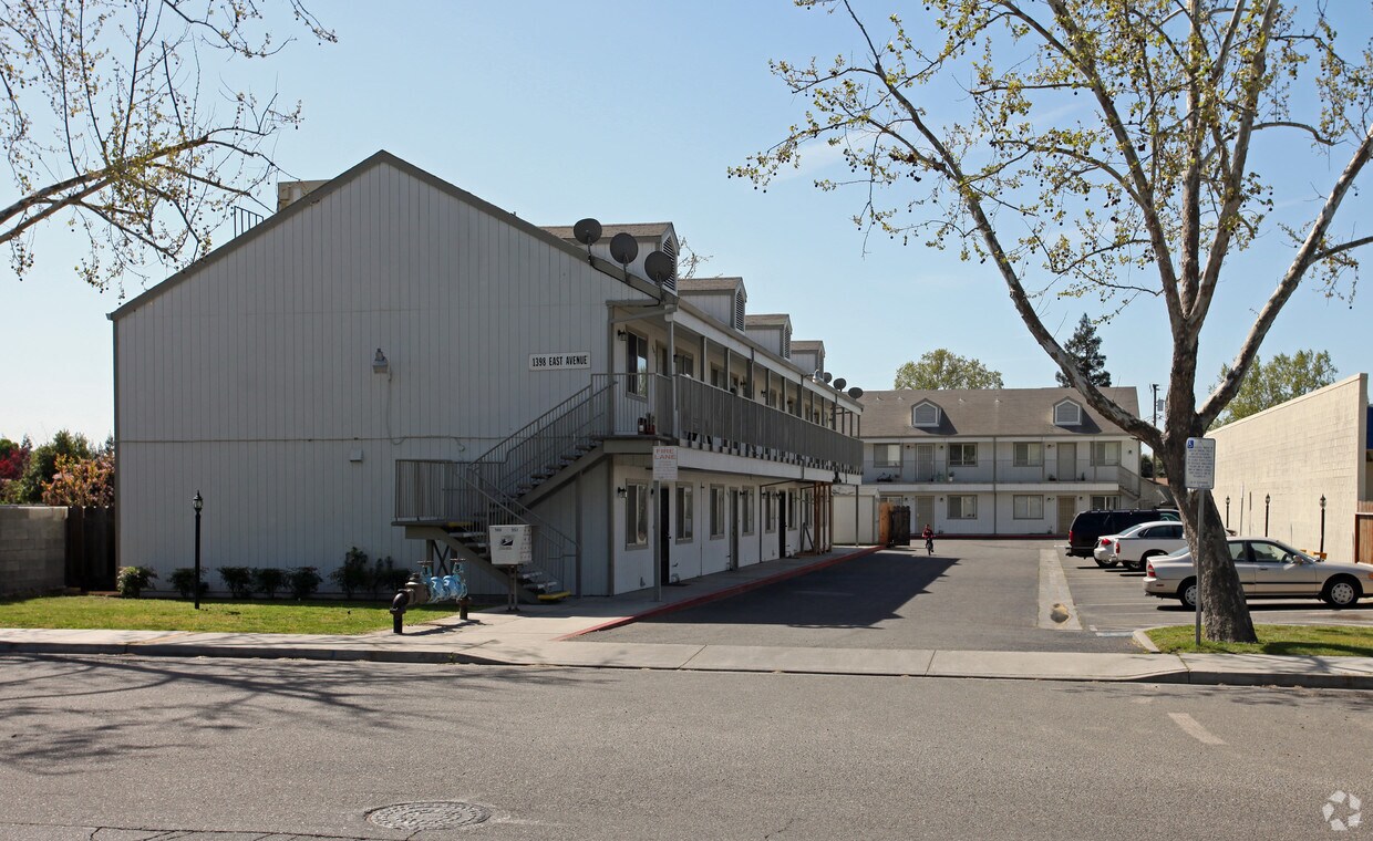 1398 East Ave, Turlock, CA 95380 Apartments in Turlock, CA