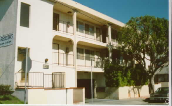 Primary Photo - 1438 S Palos Verdes St