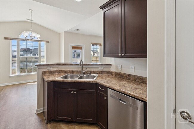 Foto del edificio - 117 Greyfield Cir