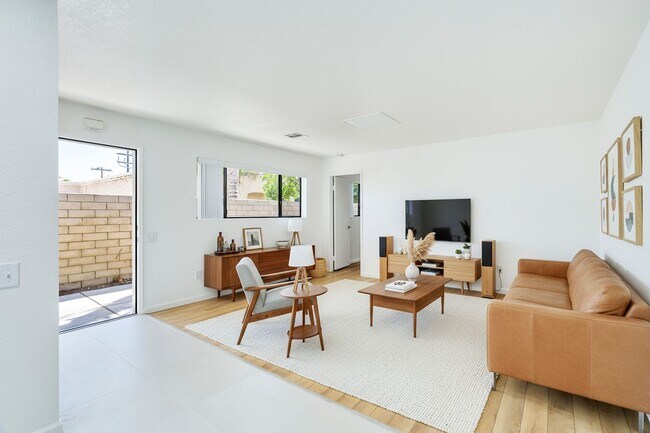 Foto del edificio - 74465 Driftwood Dr