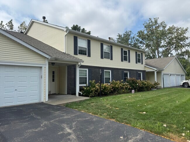 Building Photo - 623 Mallard Ct