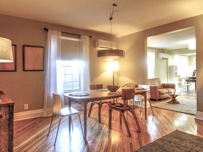 Comedor - 512 13th St NW