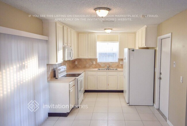 Building Photo - 11123 Landsman St