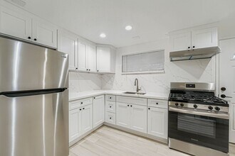 Building Photo - 1035 SW 122nd St