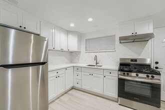 Building Photo - 1035 SW 122nd St