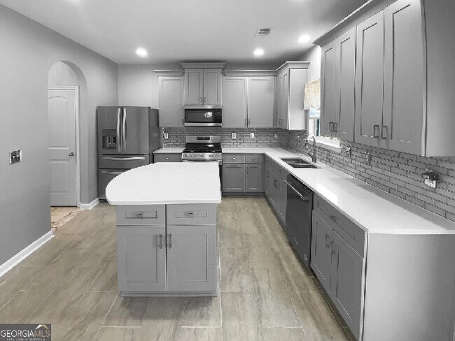 Building Photo - 5735 Hedge Brook Dr