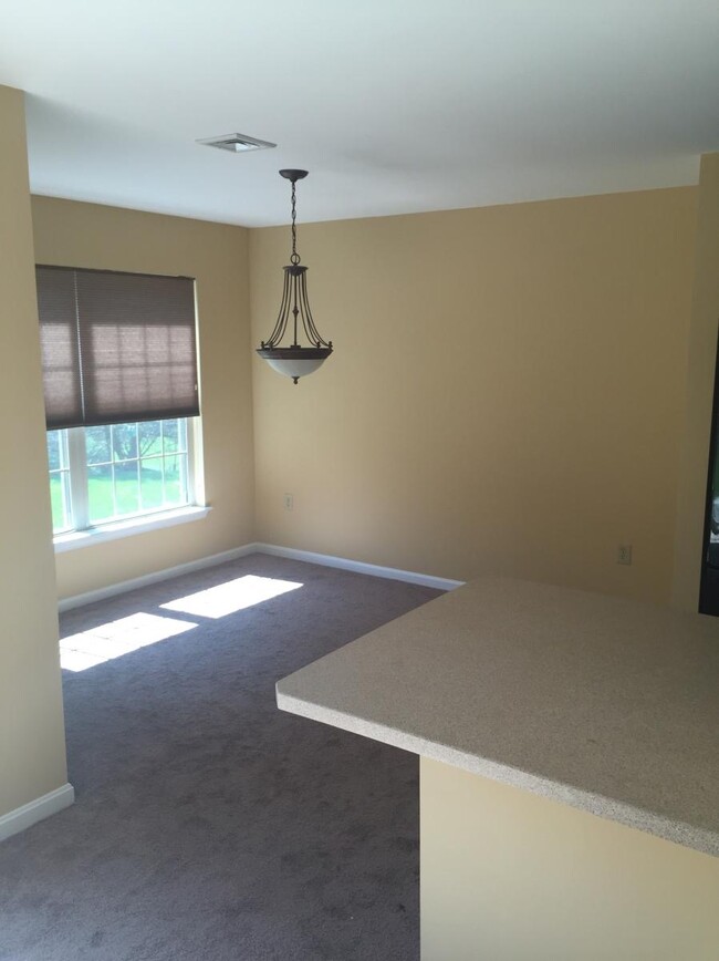 Foto del edificio - 1470 Timber Brook Dr