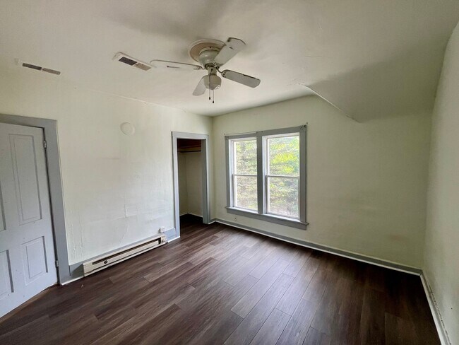 Foto del edificio - 4 Bed 2  Bath Single Family Home in Wausau
