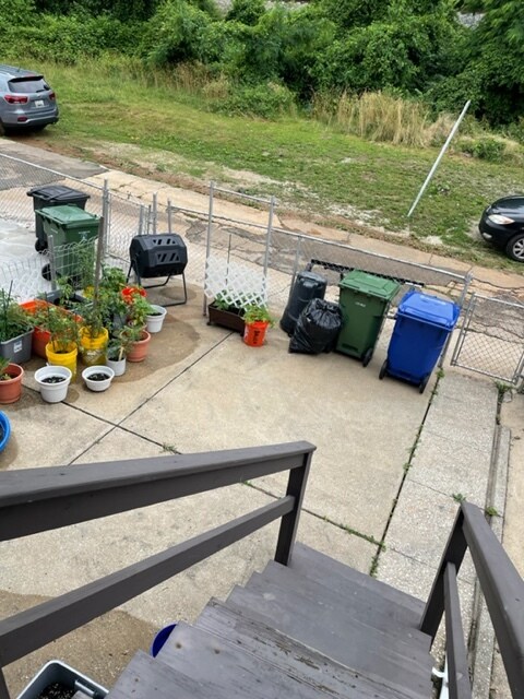 Building Photo - 5466 Lynview Ave