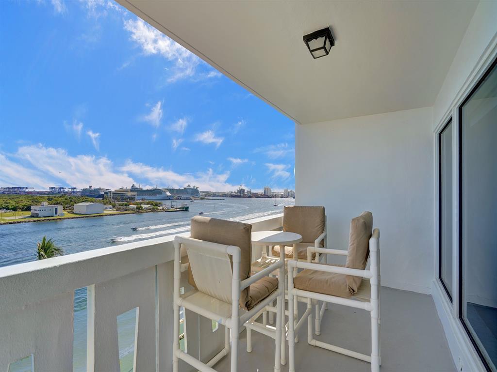 Foto principal - 2100 S Ocean Dr