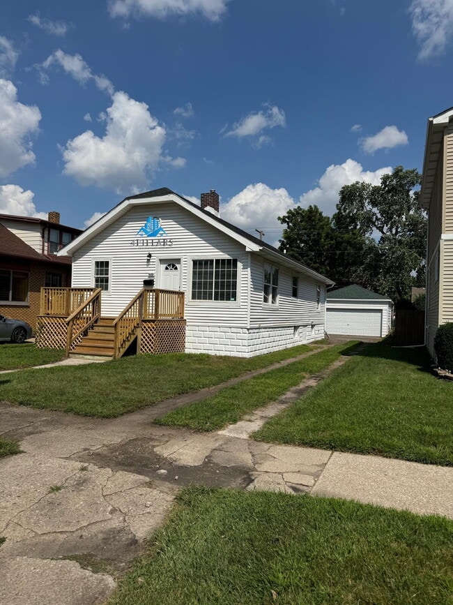 Building Photo - 7435 Jackson Ave