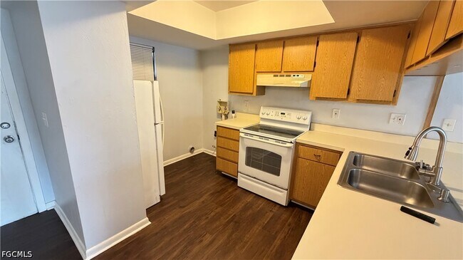Foto del edificio - 608 Gerald Ave
