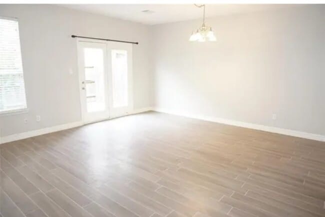 Building Photo - 16019 Summerville Lake Dr