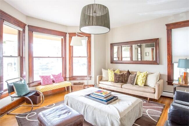 Foto del edificio - Stunning 4 Bedroom Home for Rent in Heart ...
