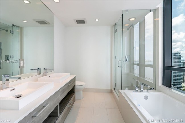 Building Photo - 1 br, 2 bath Condo - Paraiso Bay Condo