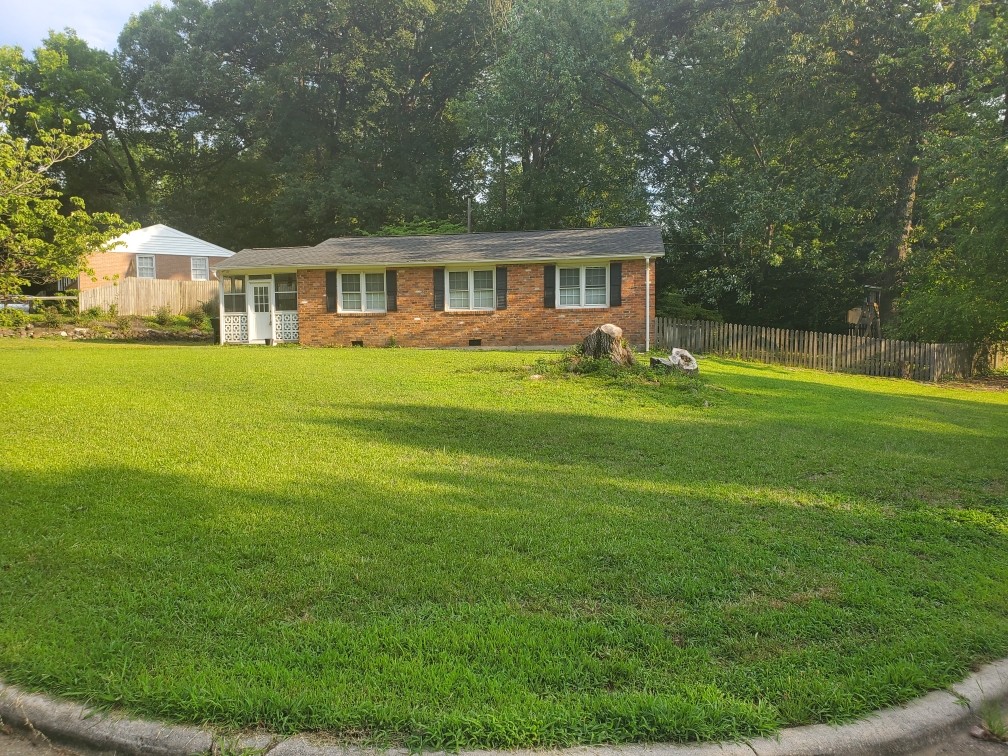 Primary Photo - 1500 Seminole Trail