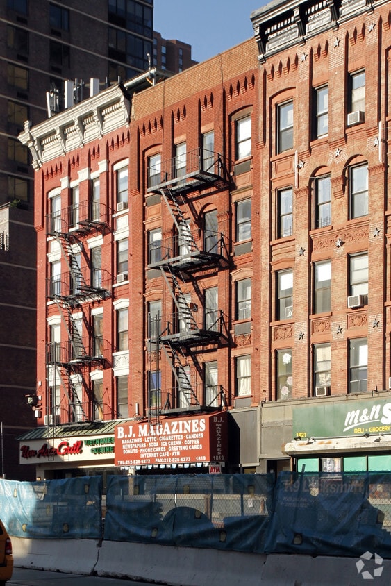 Building Photo - 1819 Second Ave