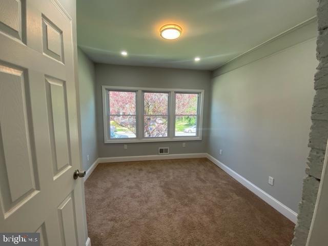 Foto del edificio - 4616 Pulaski Ave