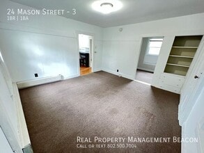 Building Photo - 24 Mason St