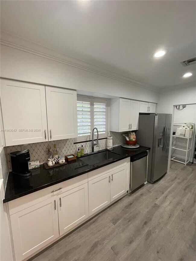 Foto del edificio - 1209 Campo Sano Ave