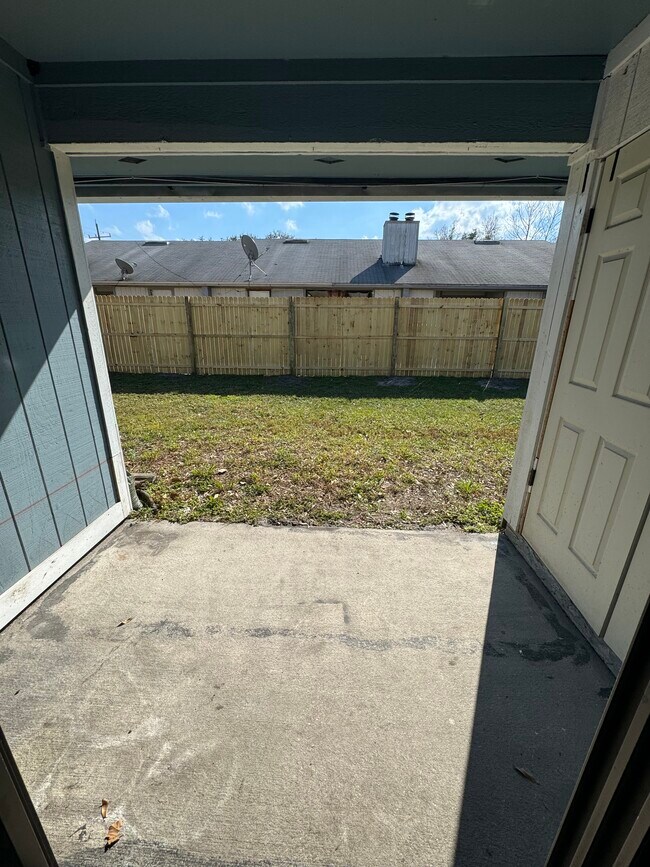 Photo - 5134 Ricker Rd Apartments