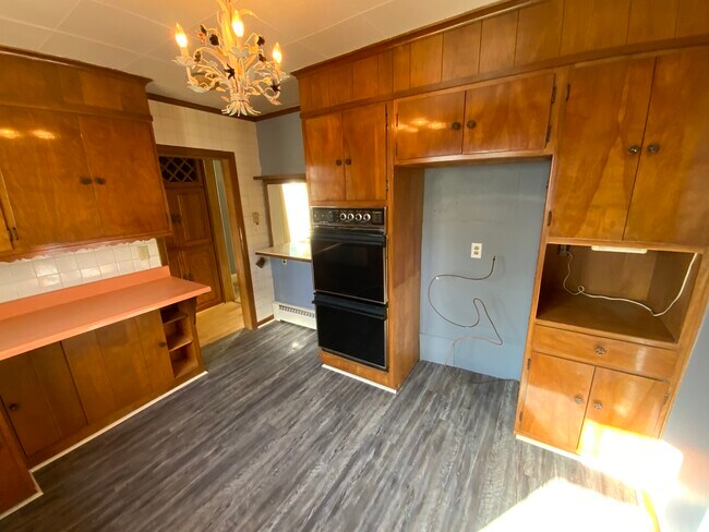 Building Photo - 1415 Lincoln St