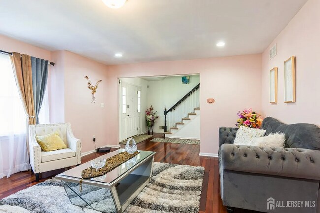 Building Photo - 1484 Osage Rd