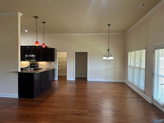 Building Photo - 2517 Caldwell Park Ct SE